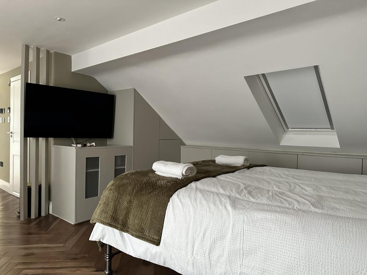 Super Deluxe Apartment Barnet Extérieur photo
